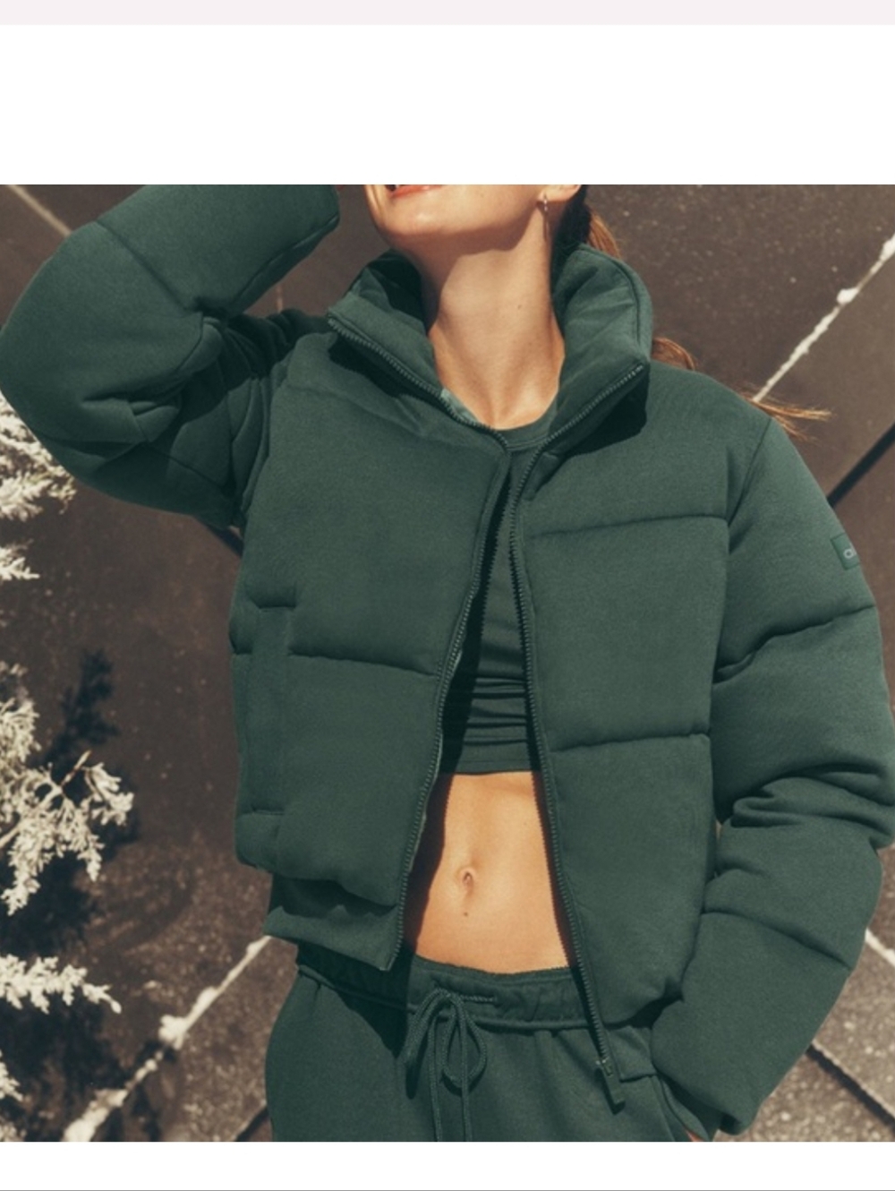 🆕 ALO Yoga Cropped Puffer Jacket in Forest Green